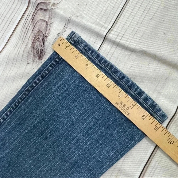 Signature by Levi’s Low Rise Slim Bootcut 7 Jrs - Picture 15 of 16